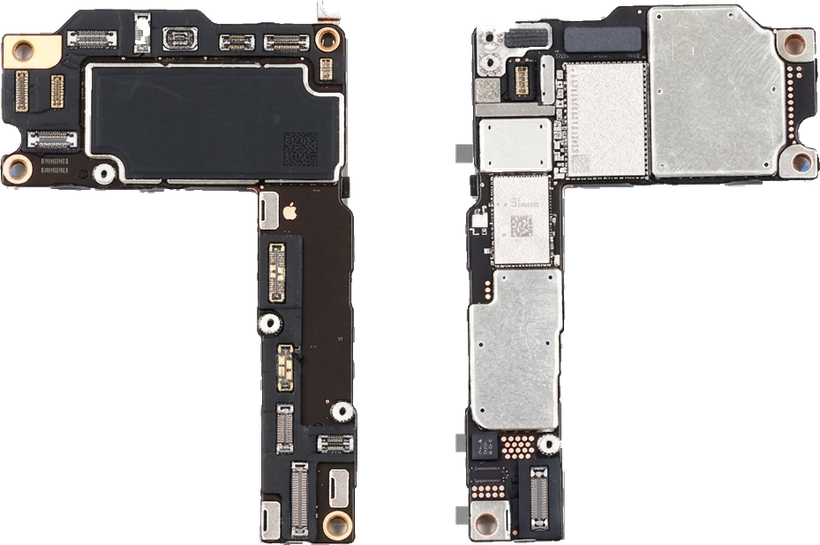 Carte mère iPhone recto verso réparée en micro soudure par RepairExpress